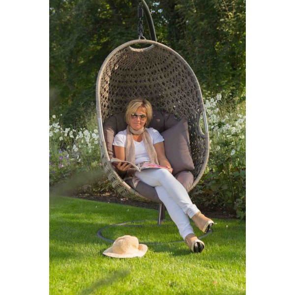 Ratanový zahradní nábytek